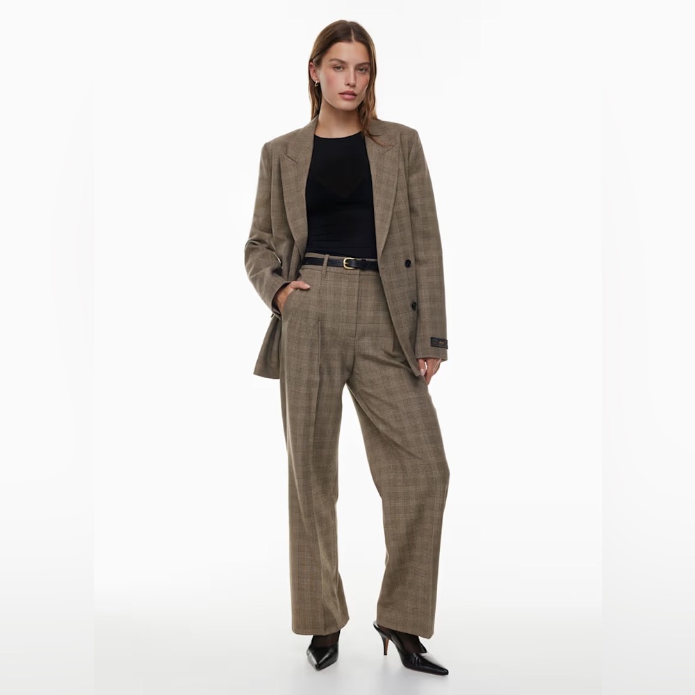 Aritzia Brown Effortless Pant